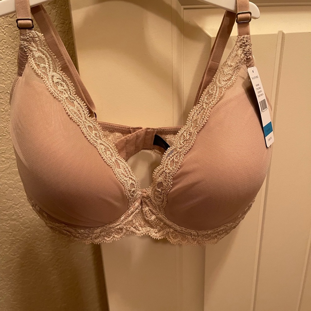 Natori 36 ddd bra! Never worn tags still attached